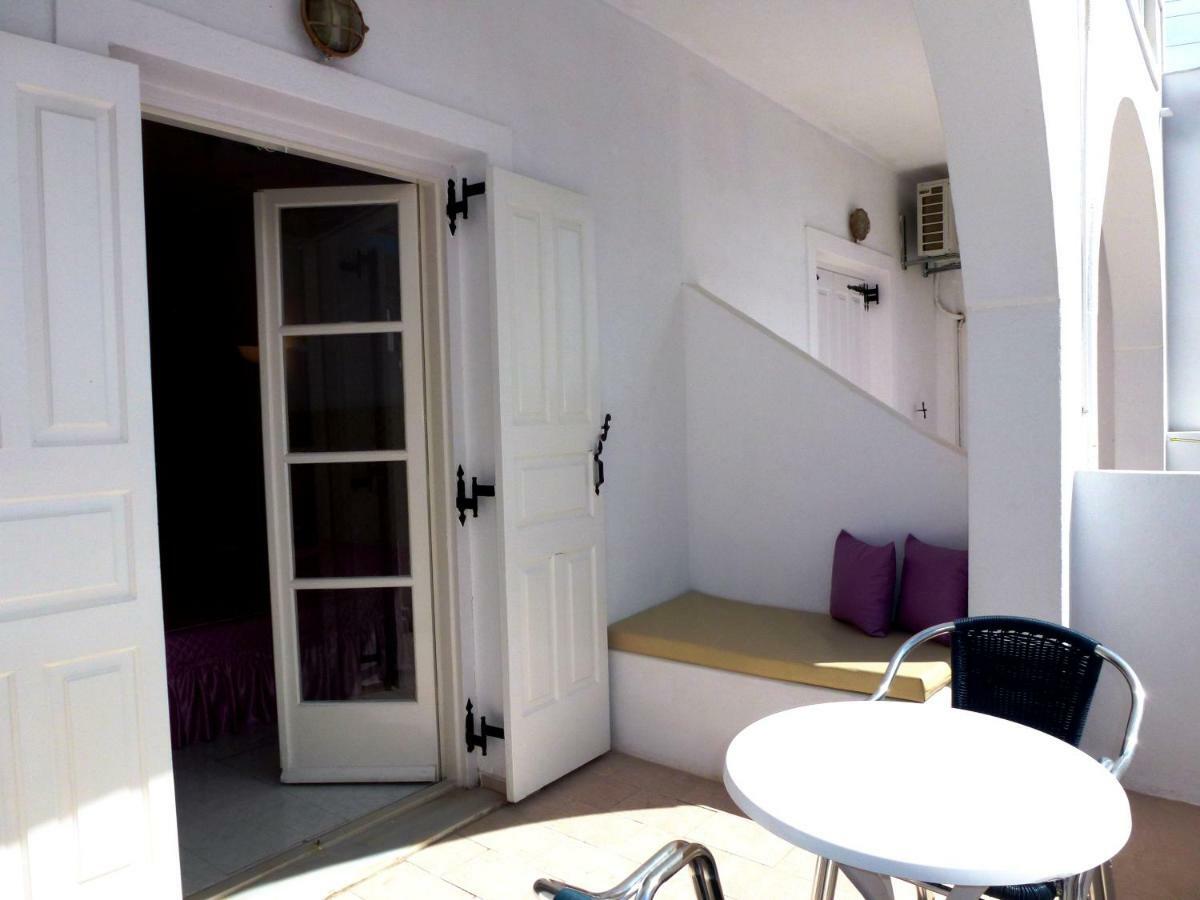 Bougainvillea Suites คามารี ภายนอก รูปภาพ